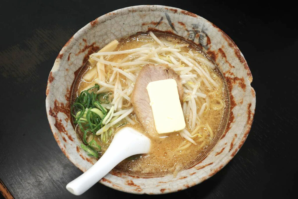 八龍の味噌バターラーメン